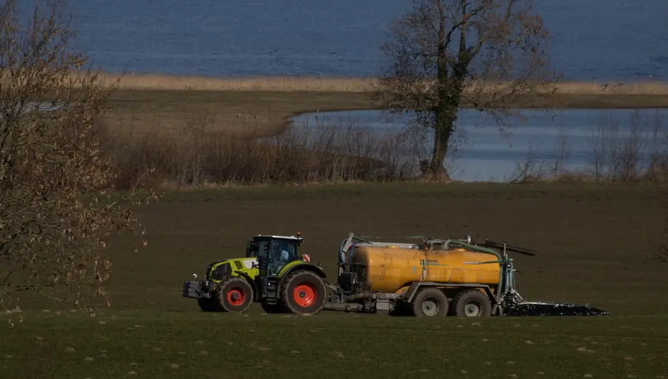 how compost manure is made