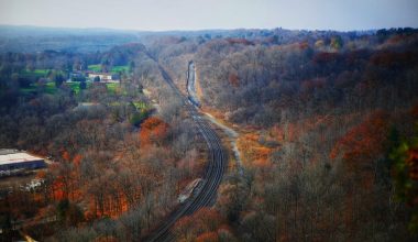 when does fall foliage peak in pennsylvania