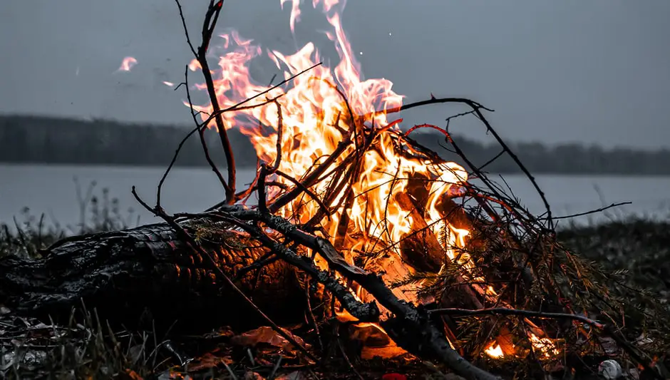 how to make a fire pit with landscaping blocks