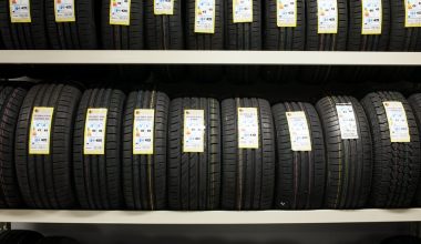 how to measure tire tread