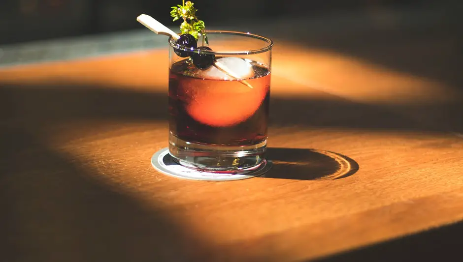 How Much Prune Juice Should I Drink To Poop? (1minute Read)