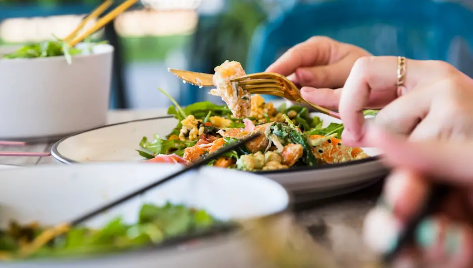 What Animals Eat Leaves From Trees? Complete Explanation