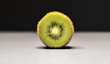 how long does it take to grow a kiwi tree