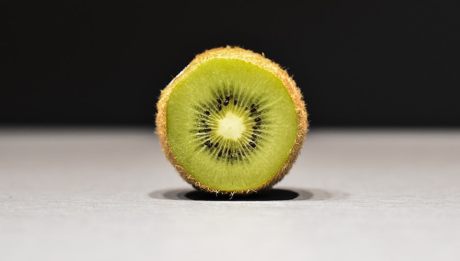 how long does it take to grow a kiwi tree