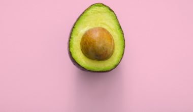 how to eat avocado seed